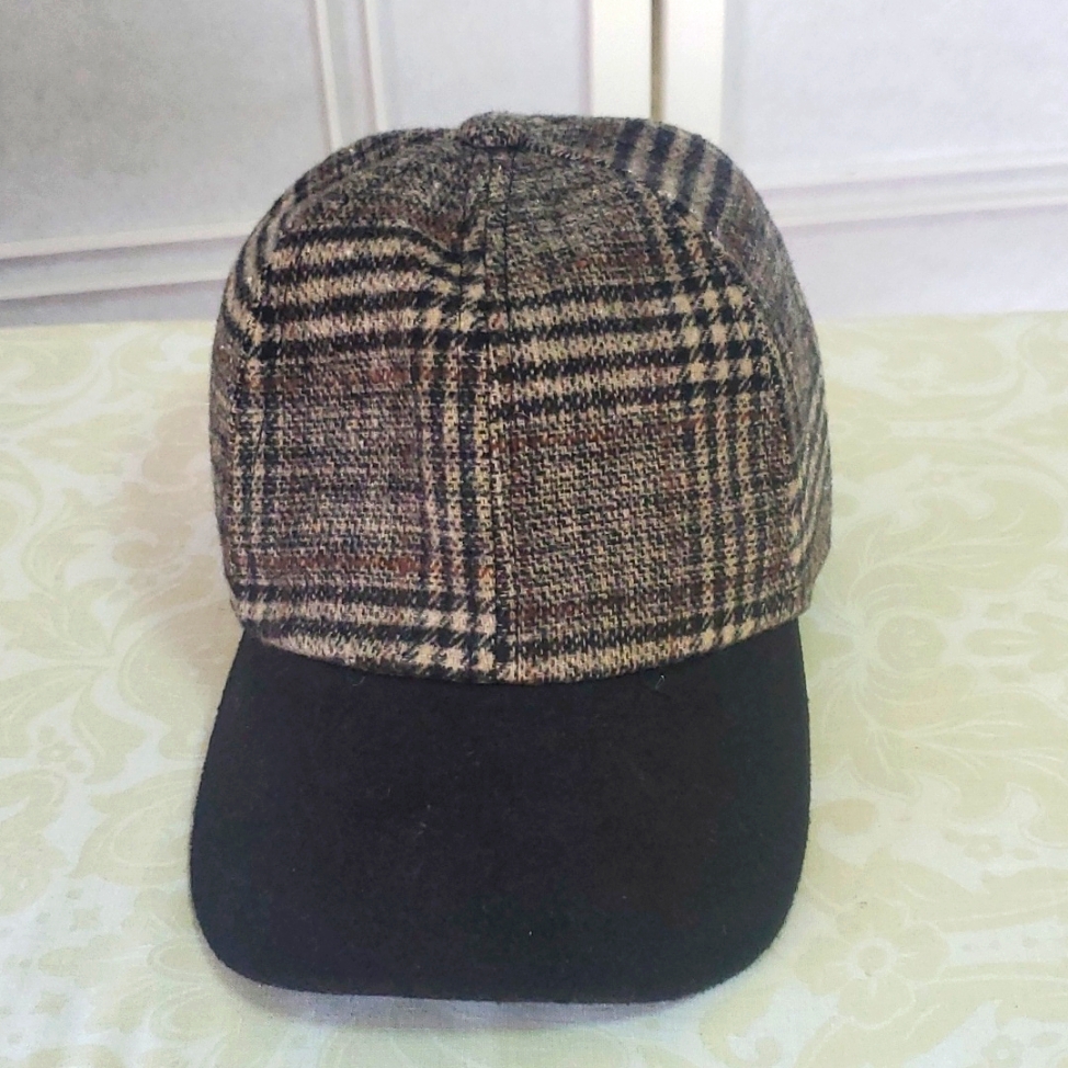 Charlotte Daniel Cap